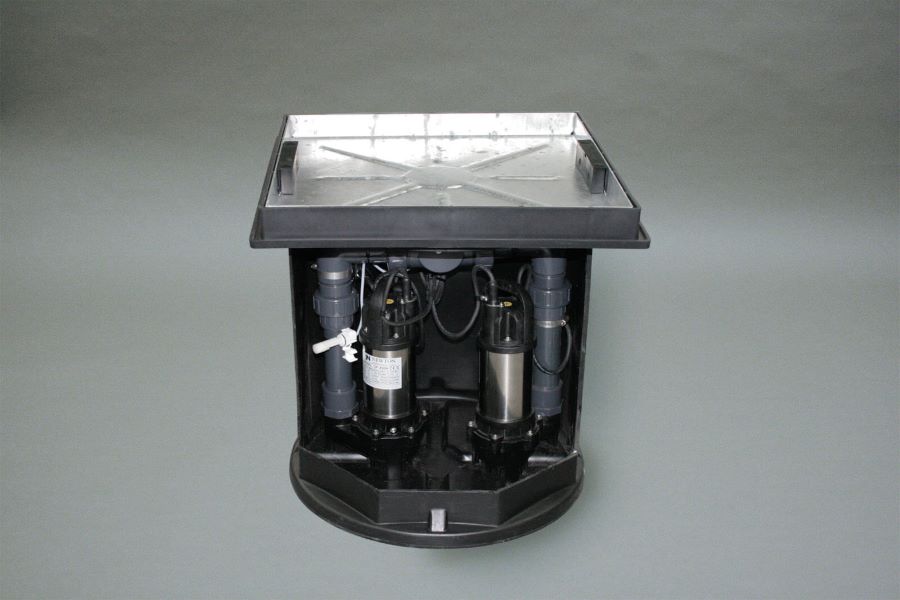 Newton Titan Compact Chamber with 1 x TAS250 Automatic Pumps, High Water Alarm and Internal Pipework